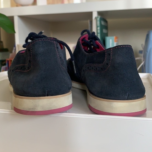 Johnston and Murphy suede oxfords - Picture 3 of 6